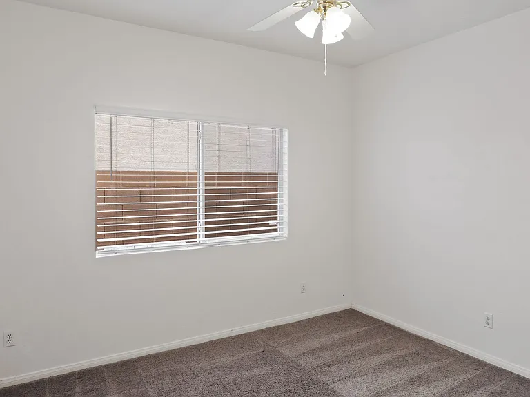 9892 Vermillion Cliffs Ave — Photo 19