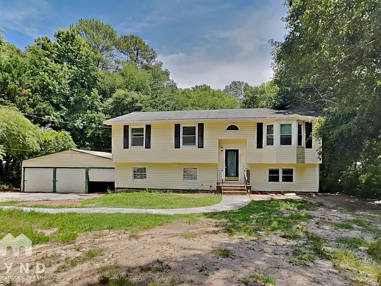 3798 Leach Rd — Photo 1