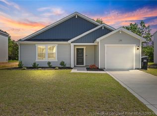 250 Melbourne Dr, Raeford, NC 28376