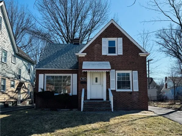 900 Eloise Dr, Cleveland Heights, OH 44112