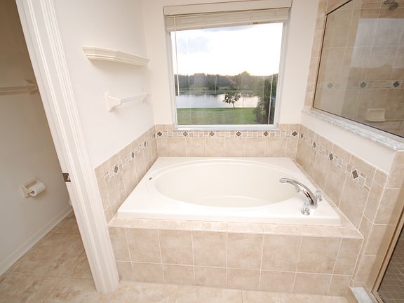 5th image of 3849 Olde Lanark Dr