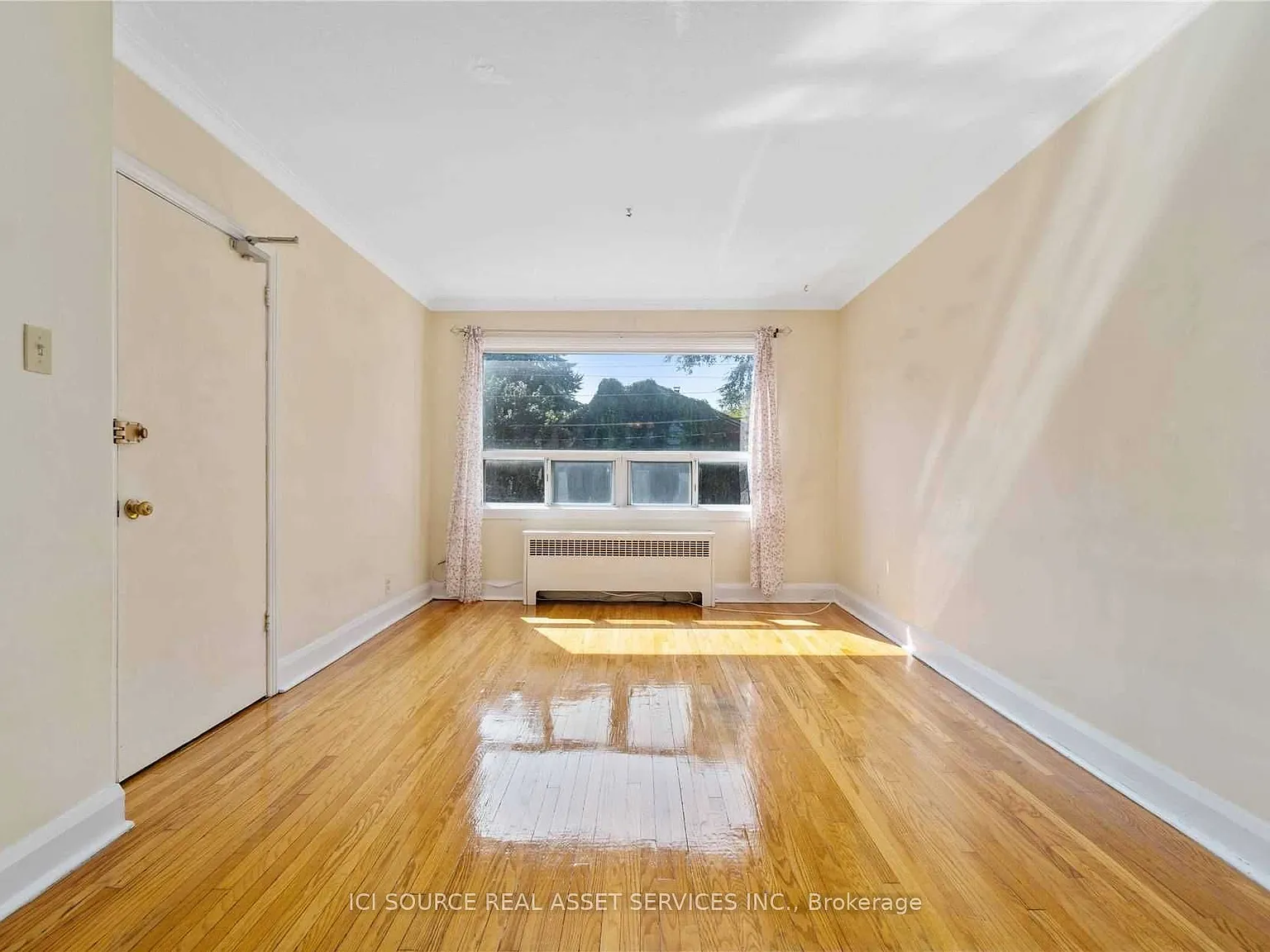 1 bed, $2,300 — Photo 3