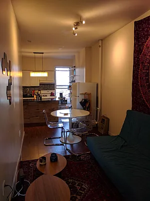 Rented by Stareal Group LLC | media 25