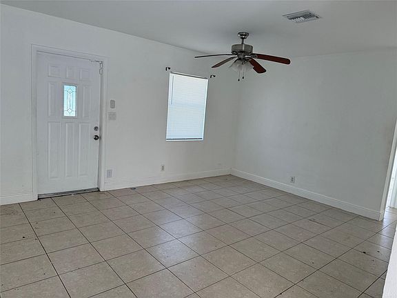 4th image of 1139 NW 9th Ave
