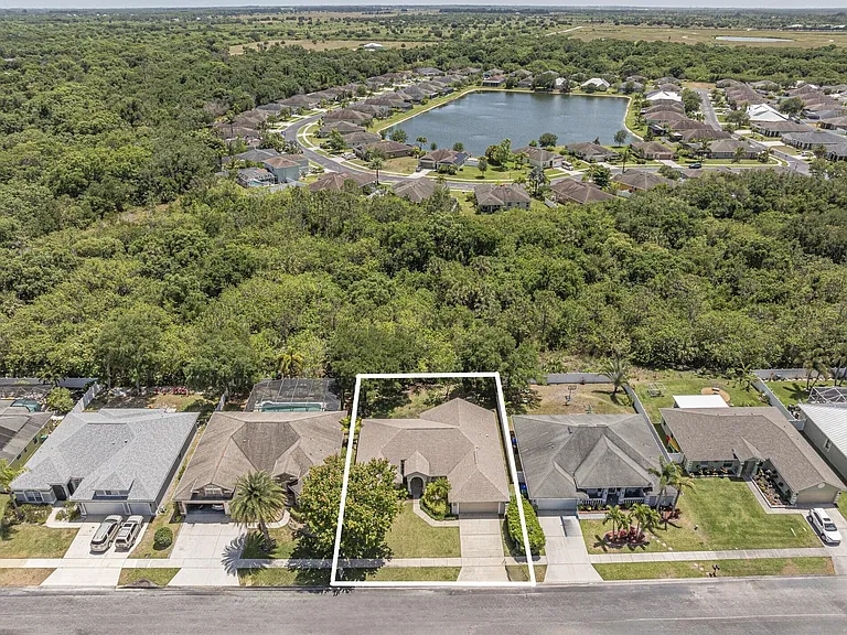 113 Stony Point Dr — Photo 2