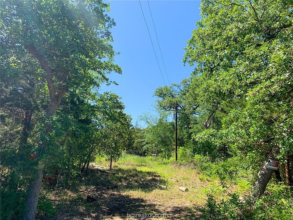 1st image of 221 Sunbeam Cir