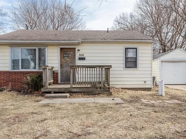 308 E 18th St N, Newton, IA 50208