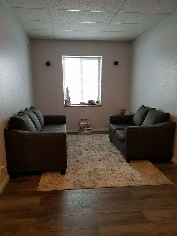 1 bed, 1.0 bath, 550 sqft, $725 — Photo 1