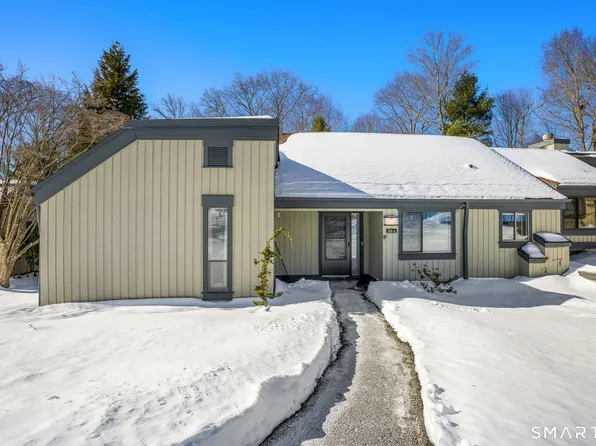 915 Heritage Village #A, Southbury, CT 06488