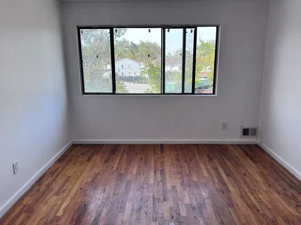 84 Gary Ct Floor 2, Staten Island, NY 10314