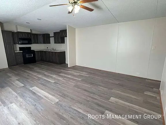 4th image of 1909 S Anna St Lot 34