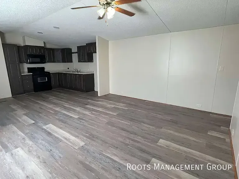 1909 S Anna St #34 — Photo 4