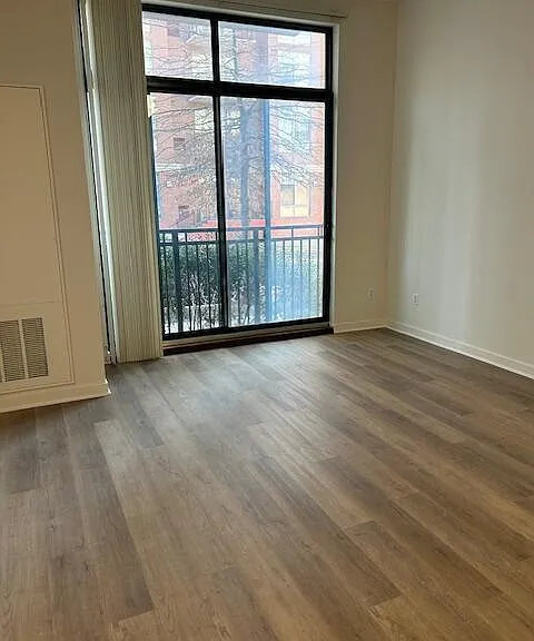 120A Towne St #512 — Photo 9