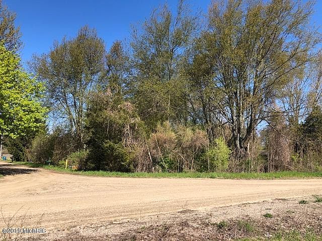 1st image of E Beach Dr
