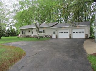 N8839 Grandy Rd, Black Creek, WI 54106