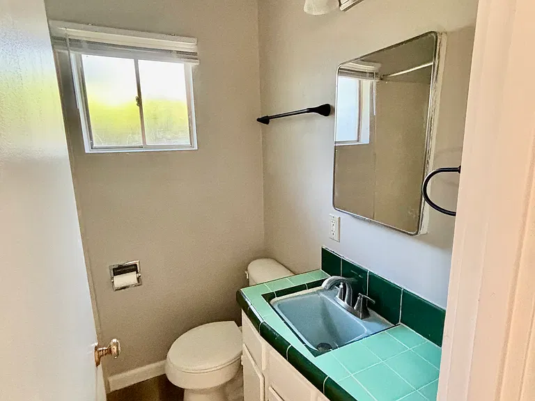 614 J St — Photo 12