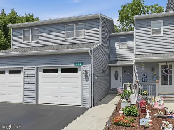 132 Antietam Dr, Waynesboro, PA 17268