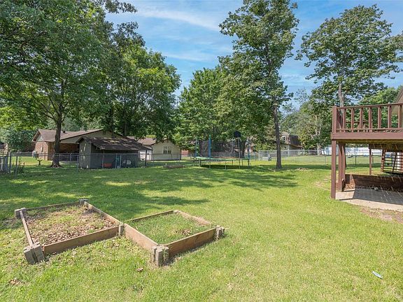 5th image of 1812 Whispering Oaks Pl