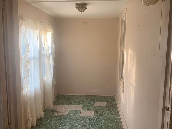 3rd image of 2322 Sorentrue Ave
