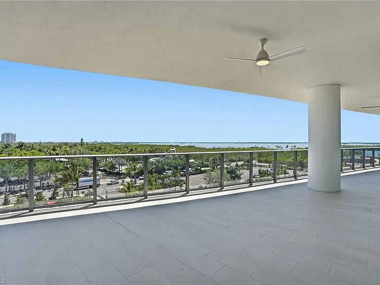 5100 Seagrass Blvd #306 — Photo 46