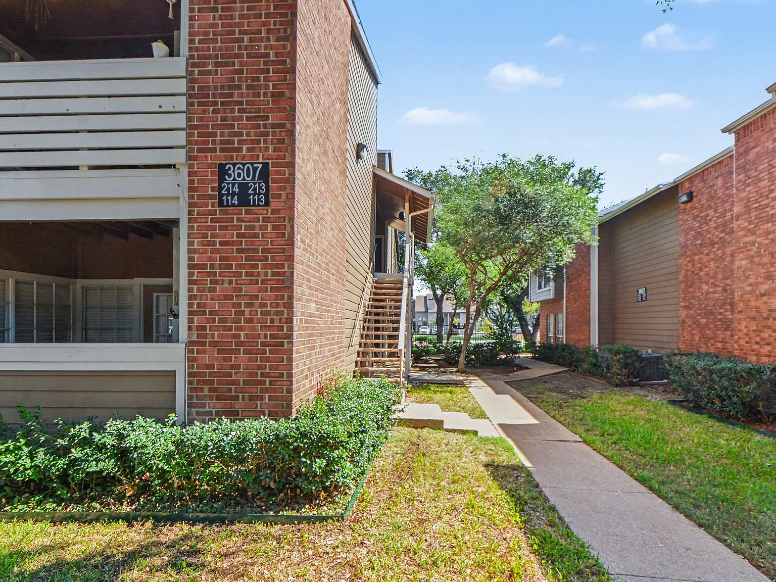 1 bed, 677 sqft, $1,295 — Photo 1