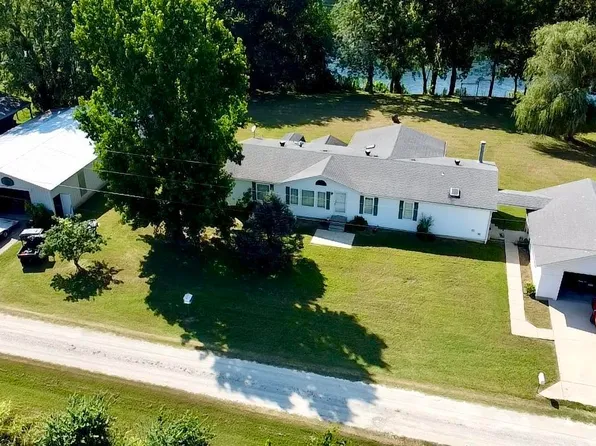 394 Scarlet Oaks Cir, Cotter, AR 72626