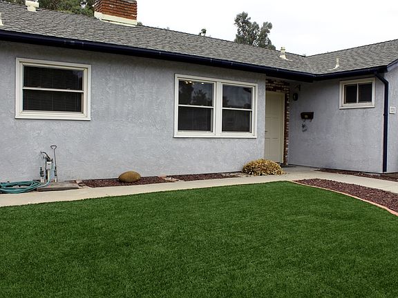 3rd image of 329 Garden Grove Ln
