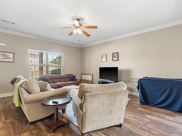4263 W Marlowe Ln — Photo 9
