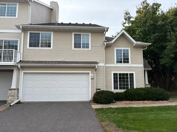 612 Willoughby Way W, Minnetonka, MN 55305