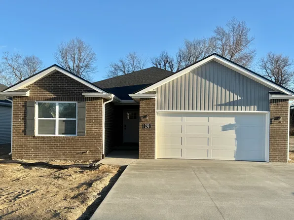 743 Maple Ave, Seymour, IN 47274