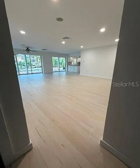 605 Lotus Ln — Photo 9