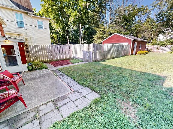 3rd image of 116 Blymyer Ave