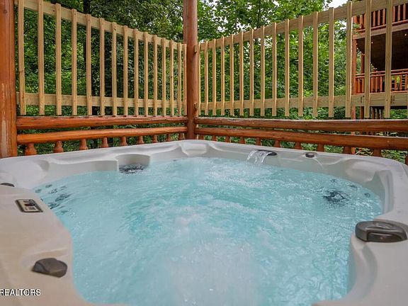 3rd image of 4359 Forest Ridge Way