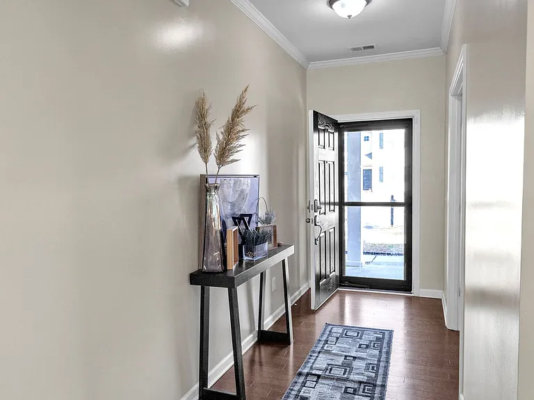 655 Silver Moss Dr — Photo 4