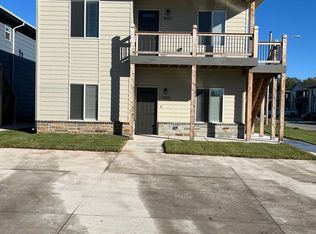 5425-27 N Gray Dr, Wichita, KS 67212