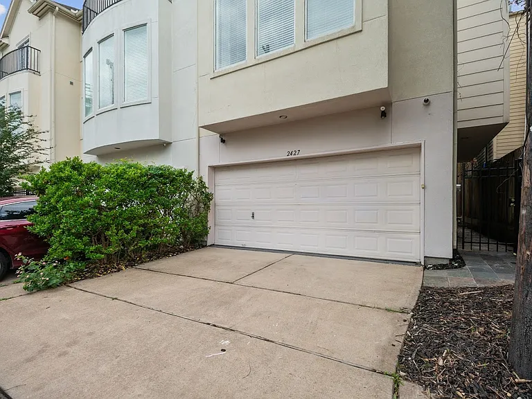 2427 Ralph St — Photo 29