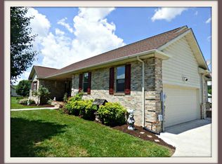 1662 Sams Dr, Dandridge, TN 37725