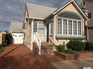 92 Bellmore Ave, Point Lookout, NY 11569