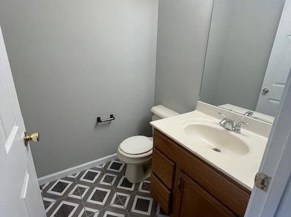 lexington-kentucky-84432293 picture