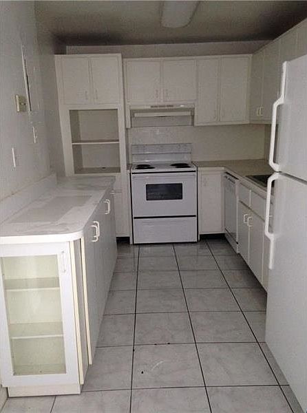 1st image of 353 W 47th St APT 7F