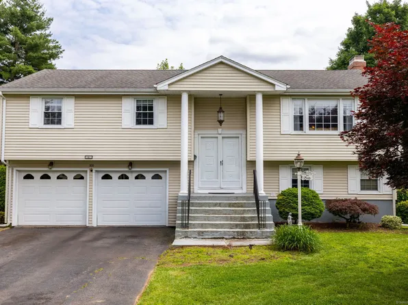 100 Chestnut Road, Newington, CT 06111