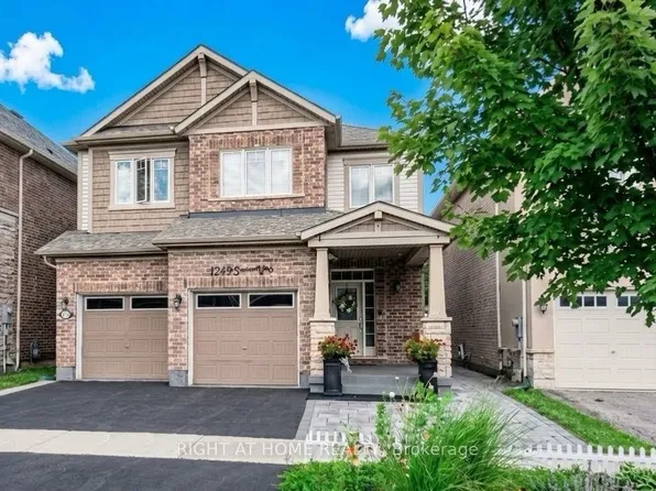 1249 Leger Way, Milton, ON L9E 1E4