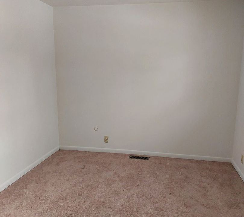 VILLAGE WEST APARTMENTS 736 Colony Ct Niles MI Zillow