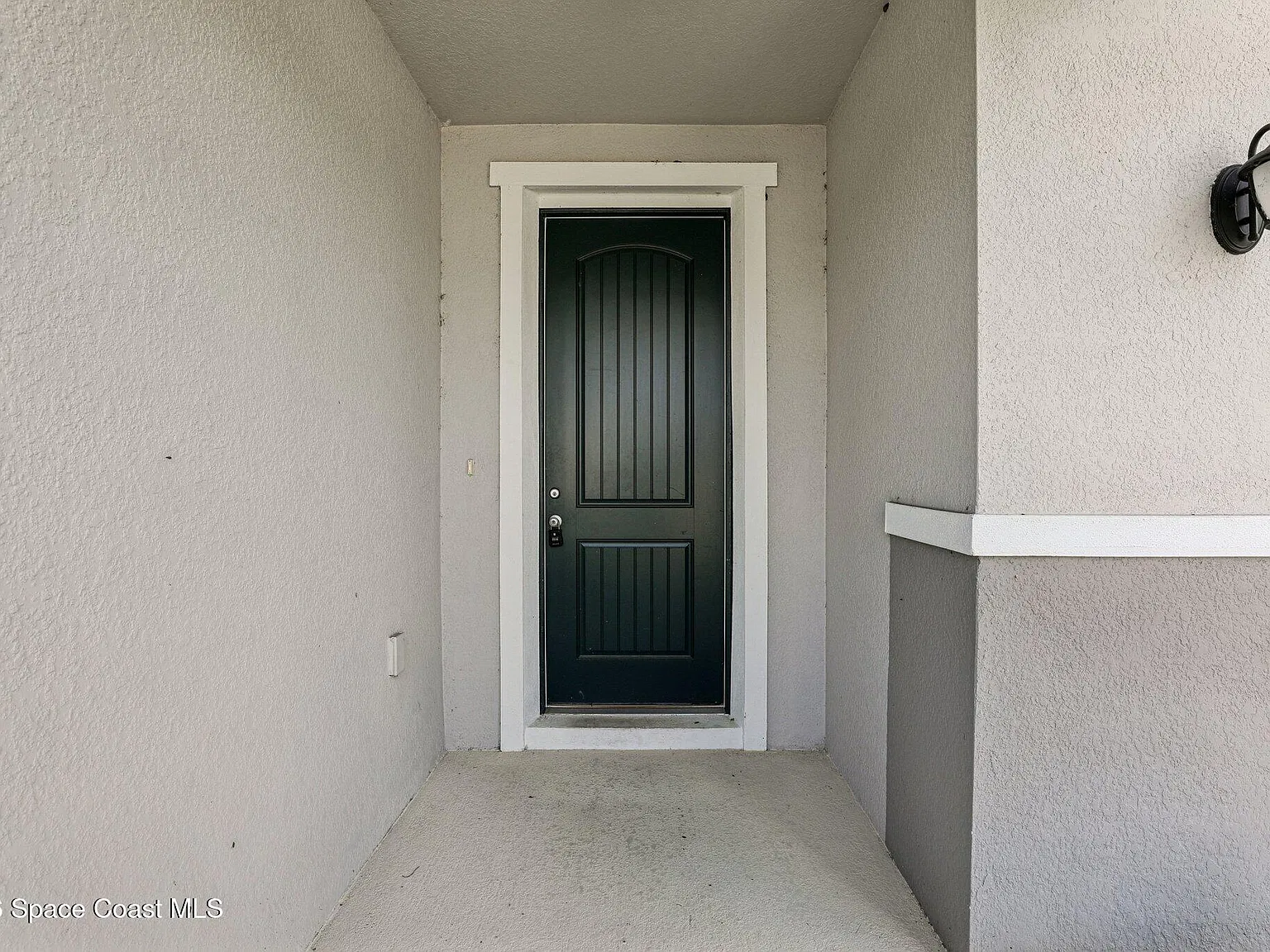 5 bed, 3.0 bath, 2654 sqft, $3,200 — Photo 3
