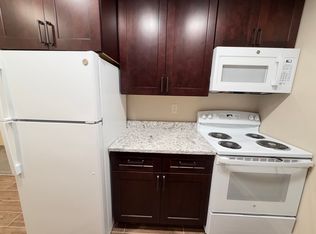 5011 Emerald Dr #24, Lincoln, NE 68516