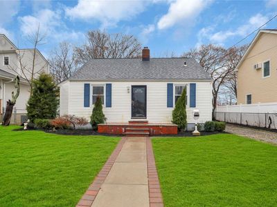 19 Revere Avenue, Bethpage, NY, 11714