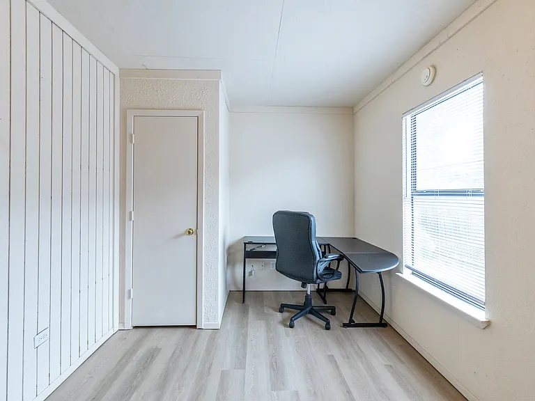 4074 Russell Ave — Photo 23