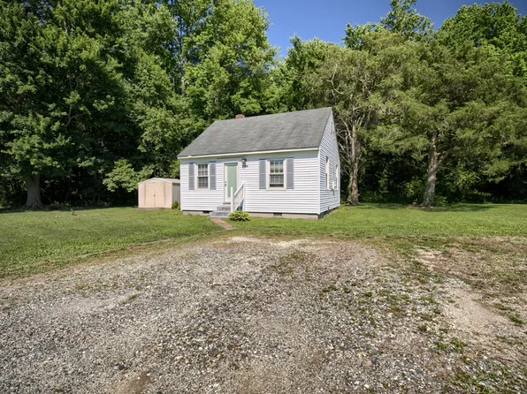 6225 Driftwood Ln, Gloucester, VA 23061
