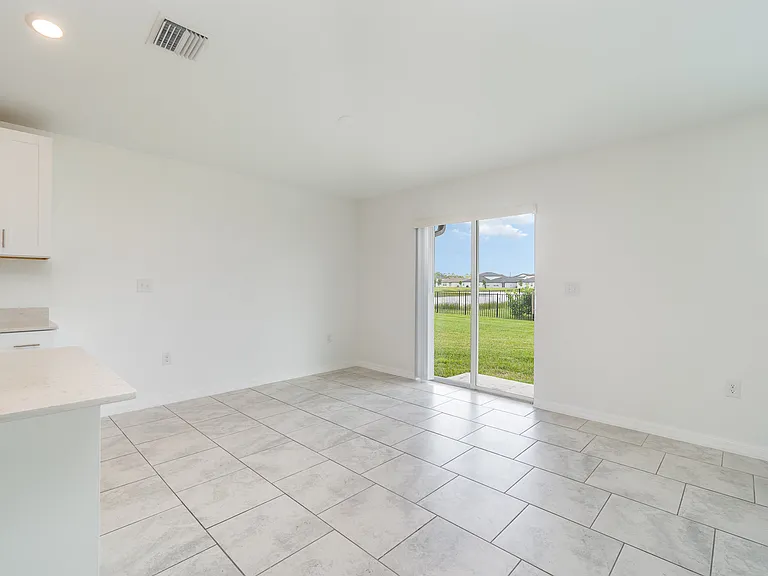 4272 Villa Rapallo Way — Photo 12