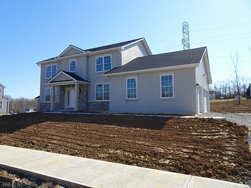 1st image of 250 Lewis Cir